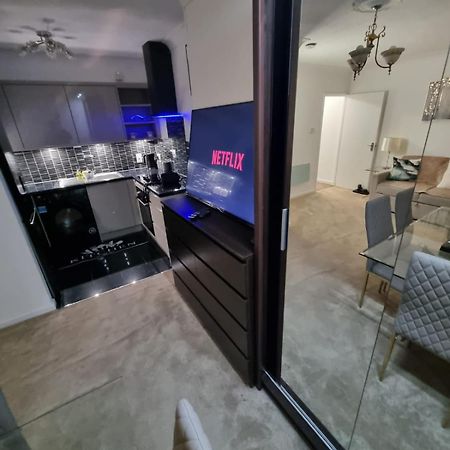 Stylish London Apartment & Free Parking Exterior foto