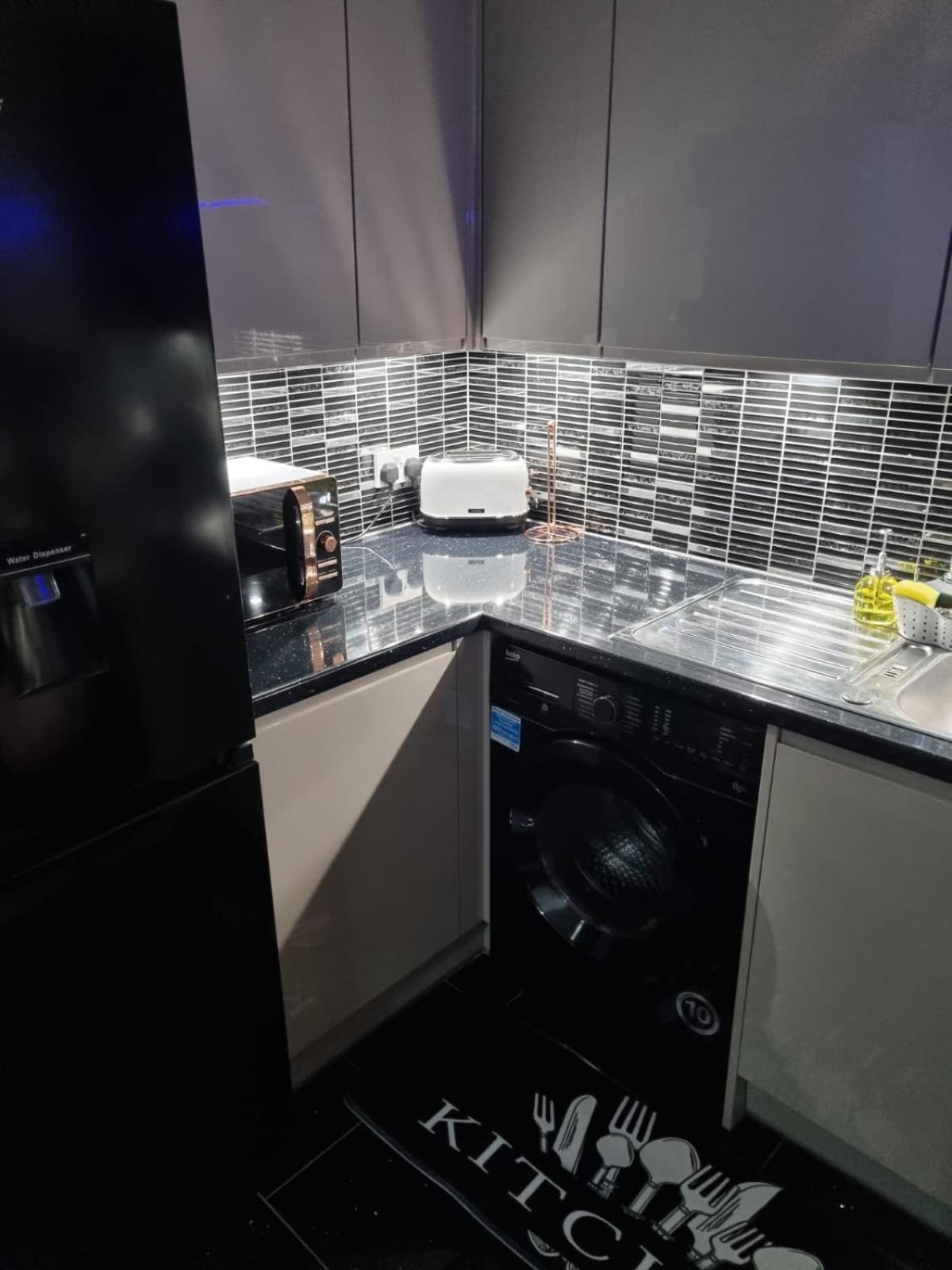Stylish London Apartment & Free Parking Exterior foto